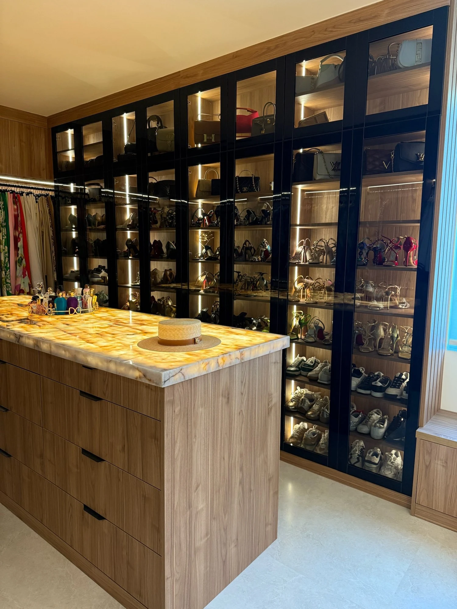 Custom closet by Closet Detail